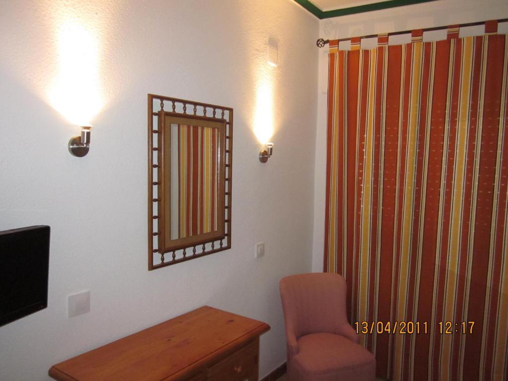 Hotel San Vicente - Centro Playa Conil De La Frontera Zimmer foto